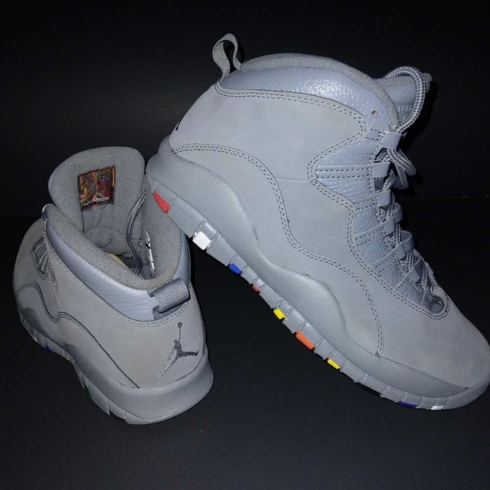 Nike Air Jordan Retro size 10 (like new)